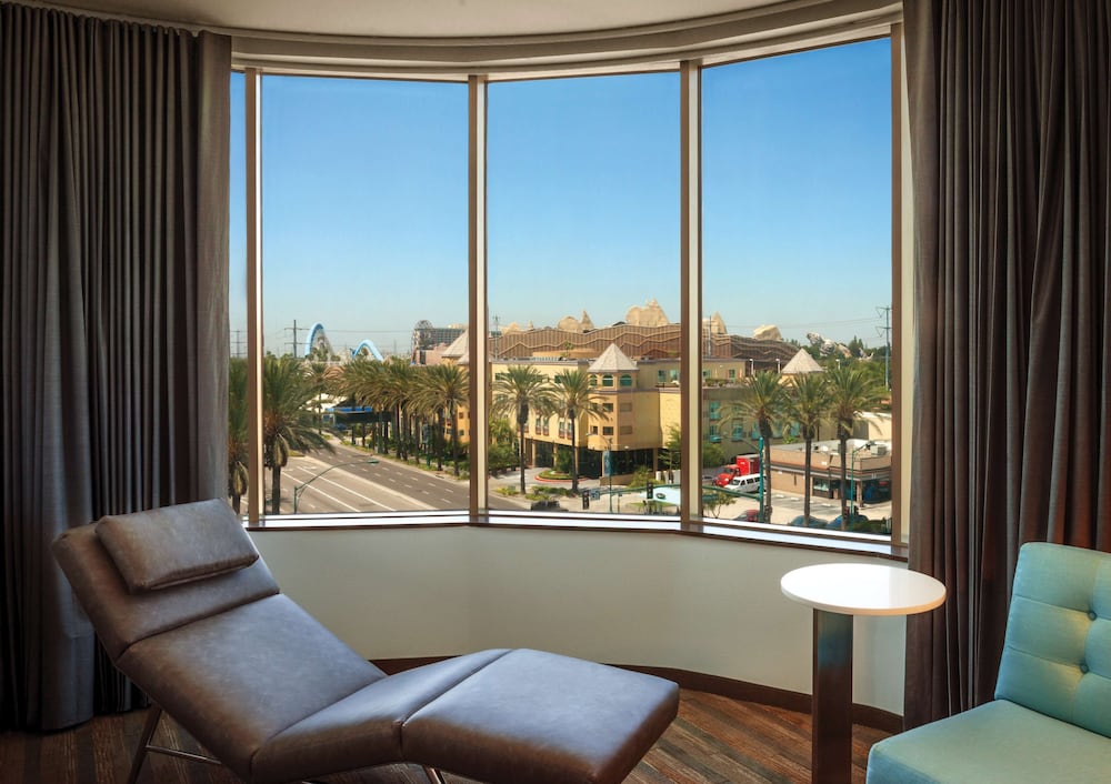HYATT HOUSE AT ANAHEIM RESORT/CONVENTION CENTER 35/64