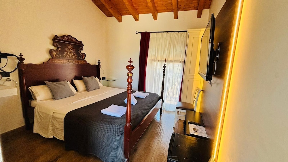 Hotel Central Maria 32/63