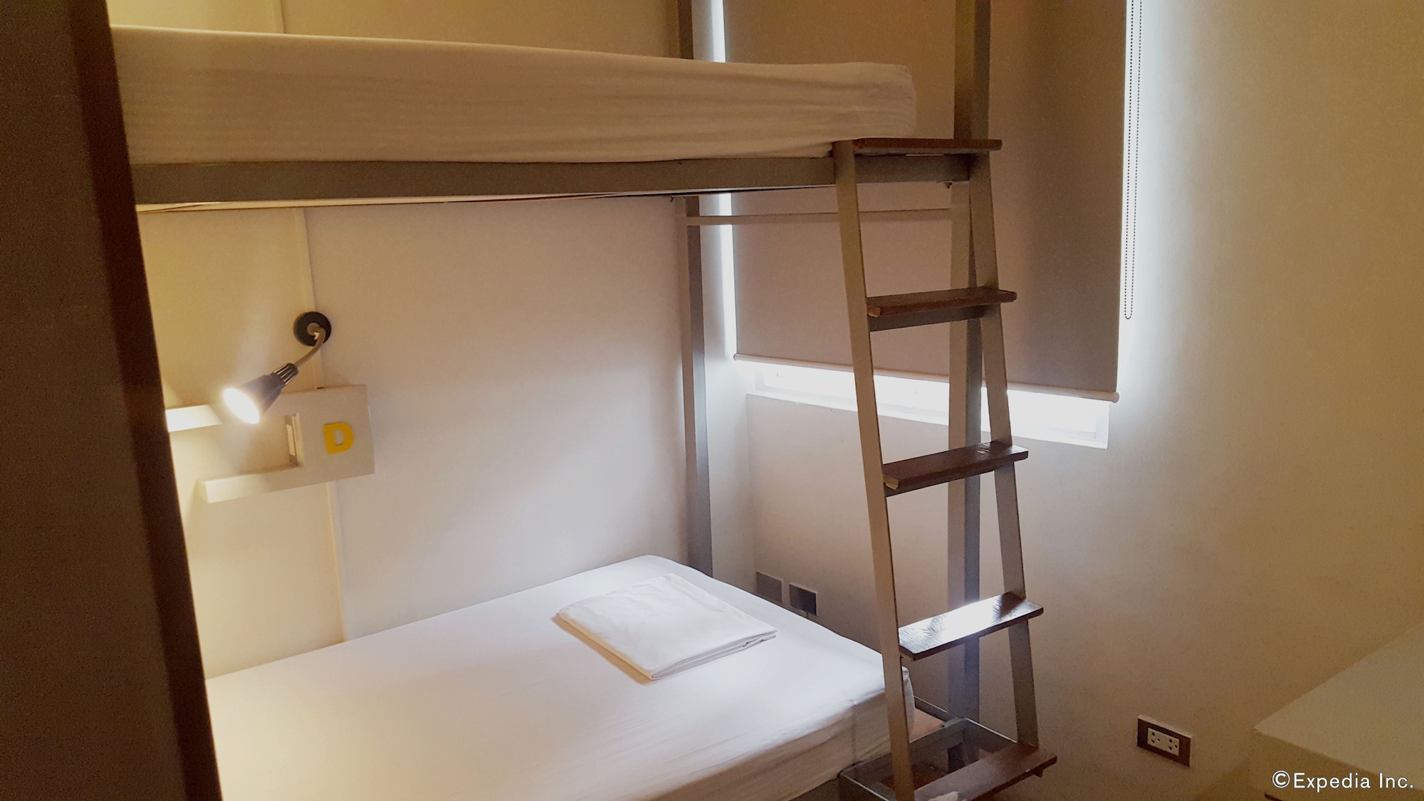 MIXED DORM, 4 BEDS