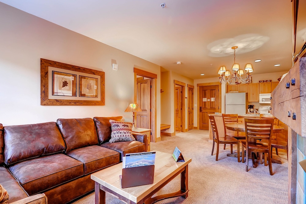 Springs 2 Bed 3 Bath Murphy 32/50