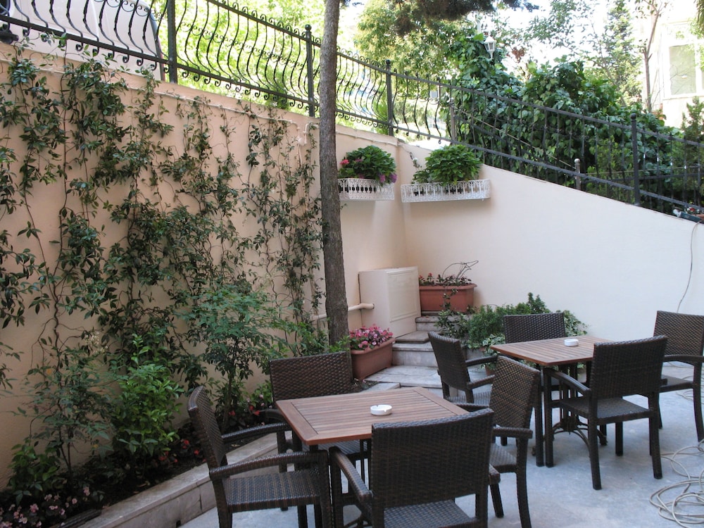 Febor Park Hotel 55/60