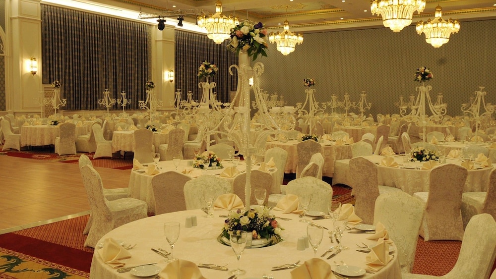 MEYRA PALACE 49/69