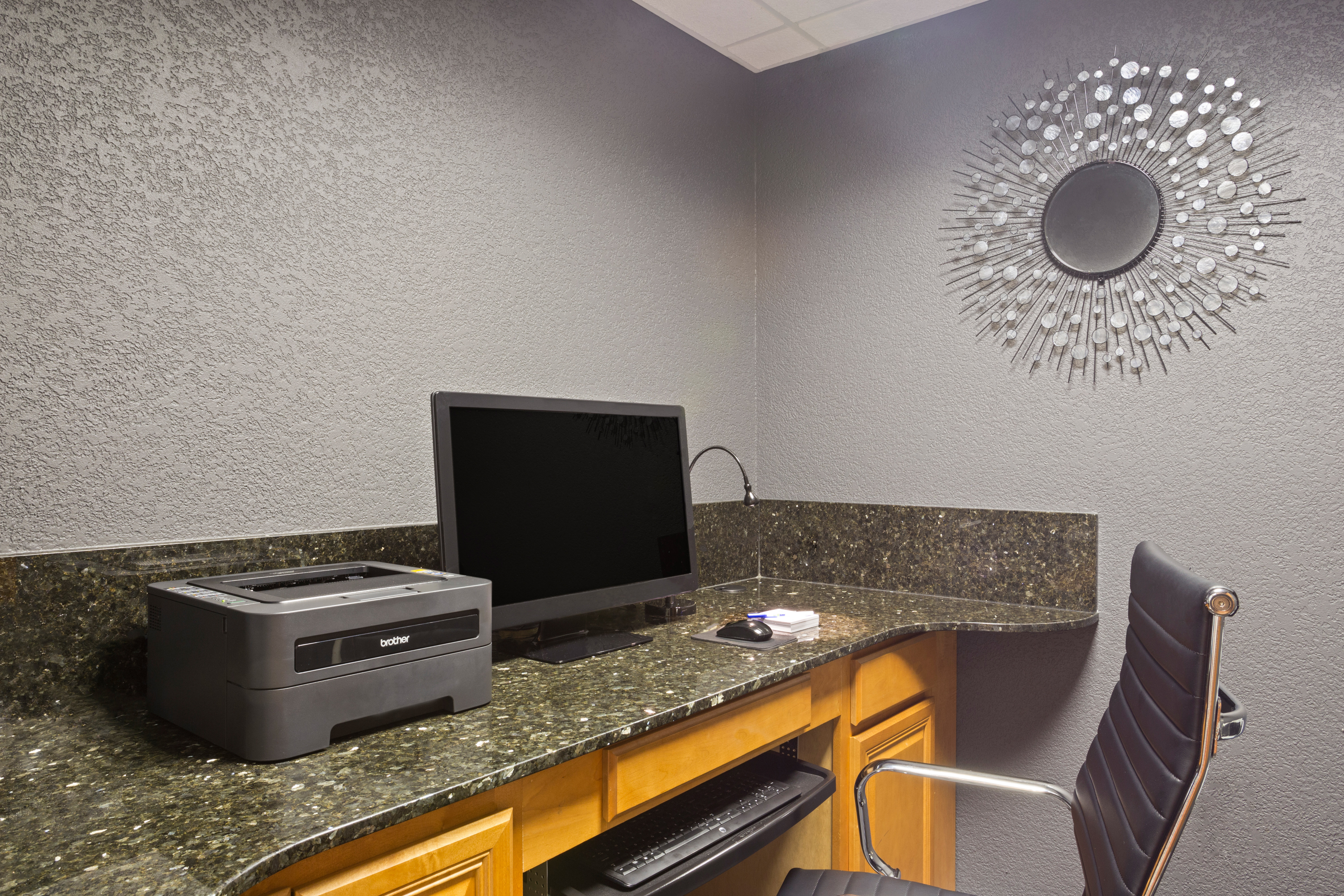 Holiday Inn Express Hotel & Suites Clearwater North/Dunedin 33/42