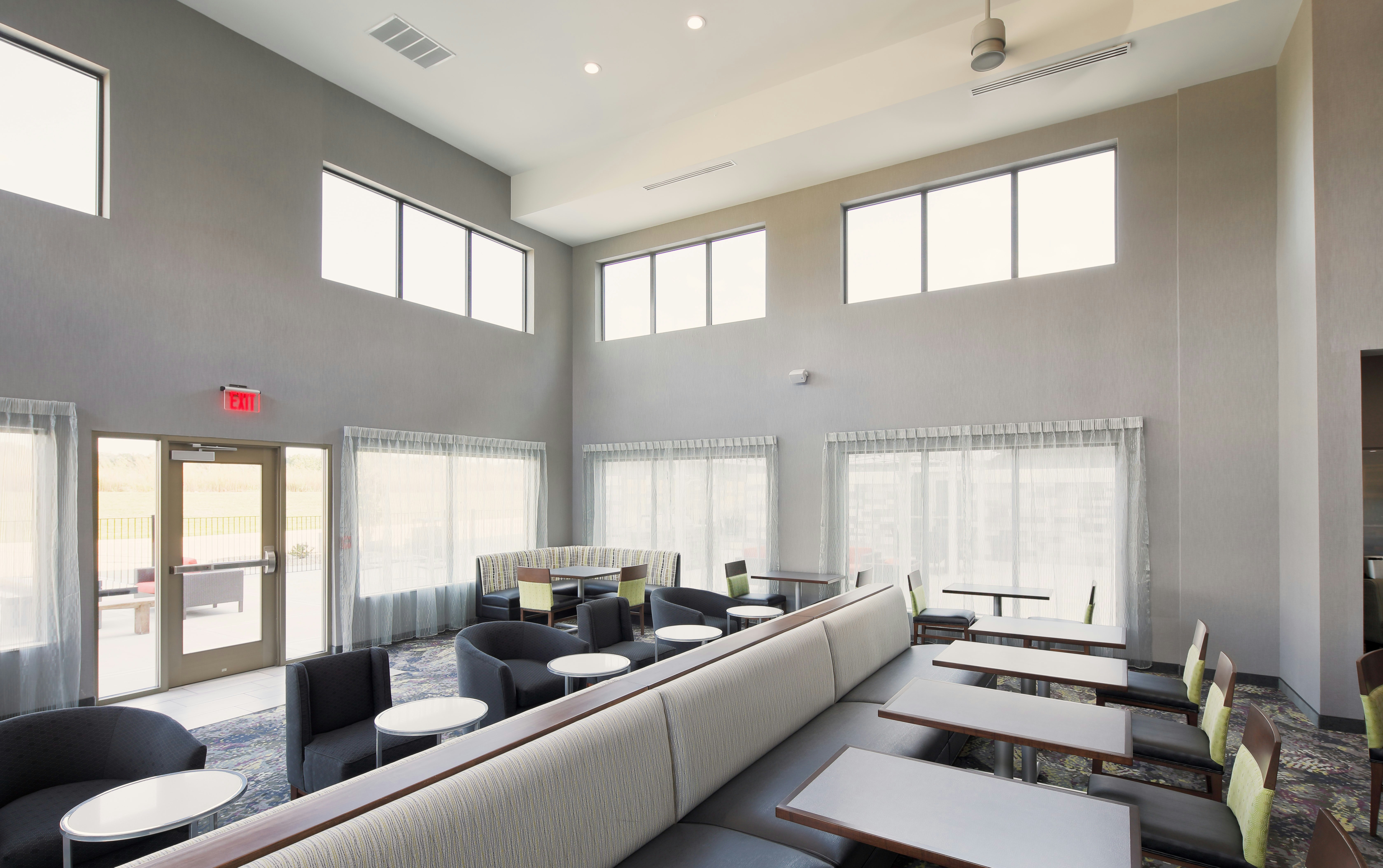 Homewood Suites By Hilton Topeka 6/14