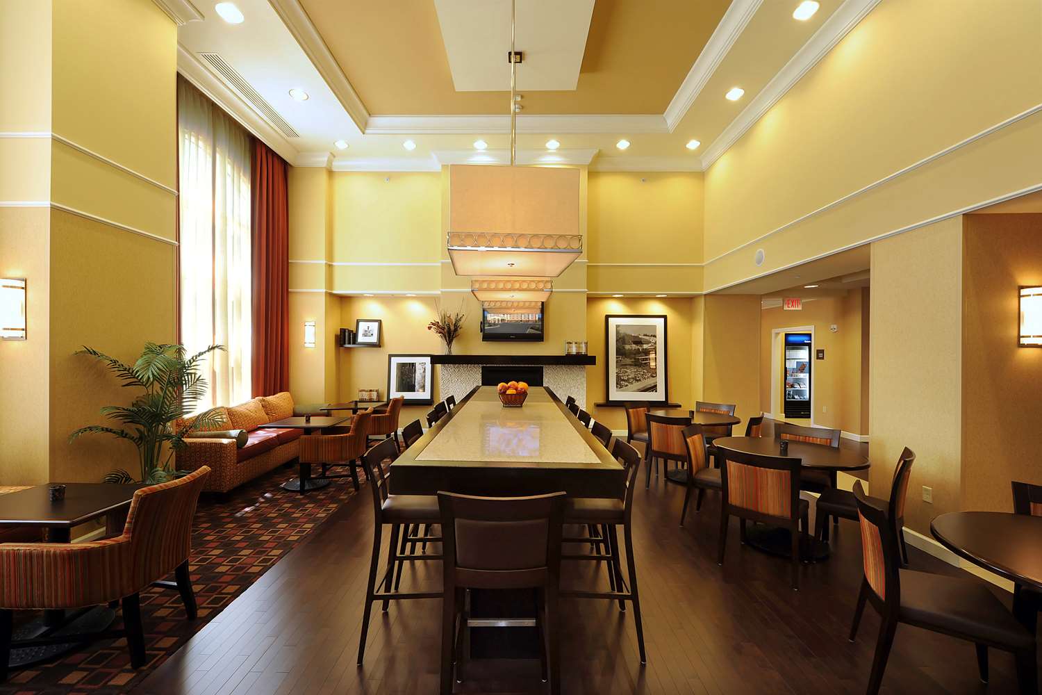 Hampton Inn And Suites Scottsboro 32/44