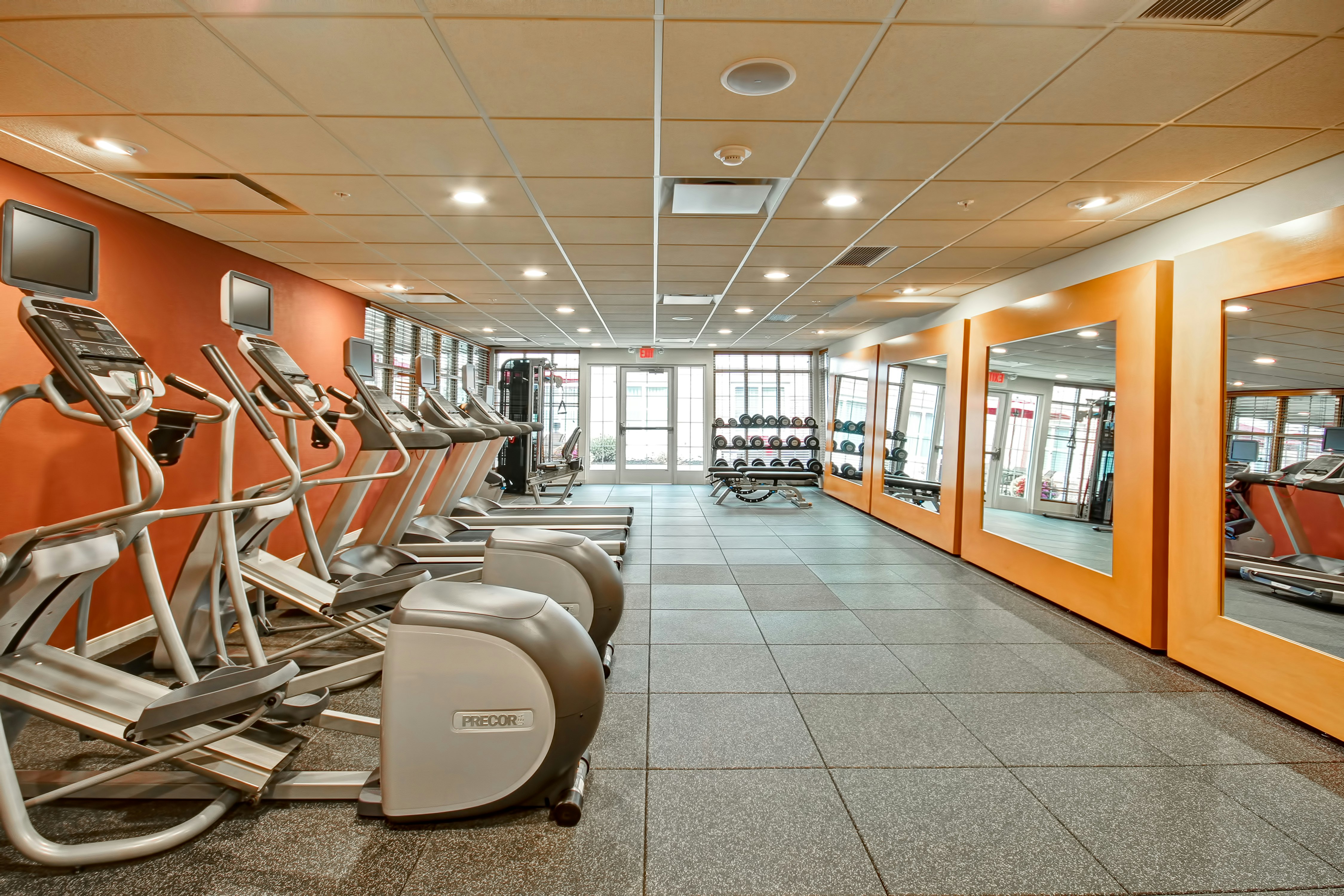 HOMEWOOD SUITES BY HILTON BRIDGEWATER/BRANCHBURG 8/16
