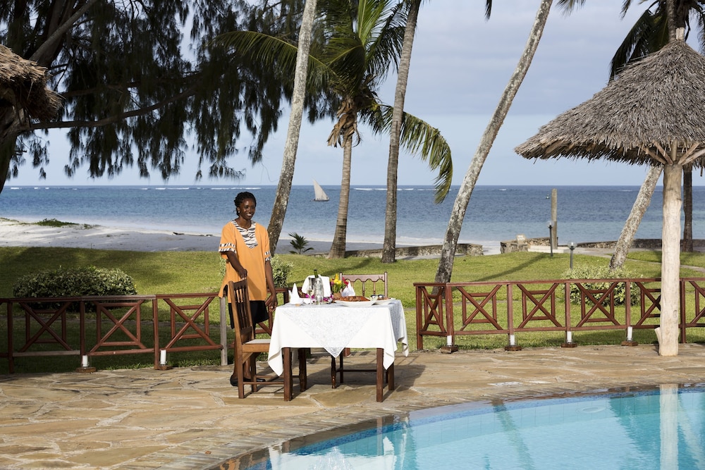 Neptune Paradise Beach Resort & Spa 38/47