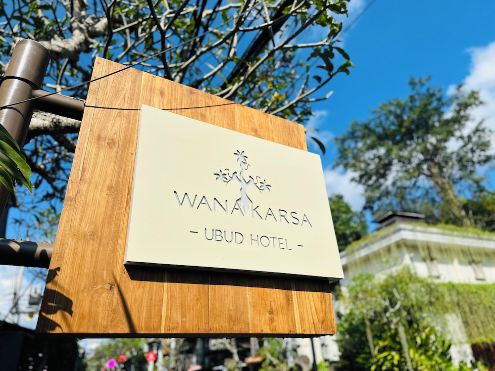 Wana Karsa Ubud Hotel 24/47