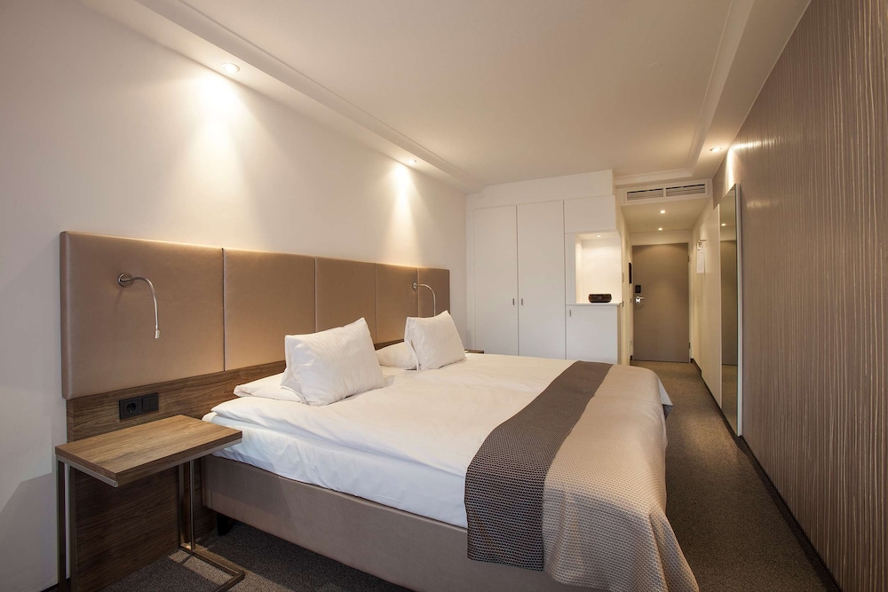 Hotel Erzgiesserei Europe 8/46