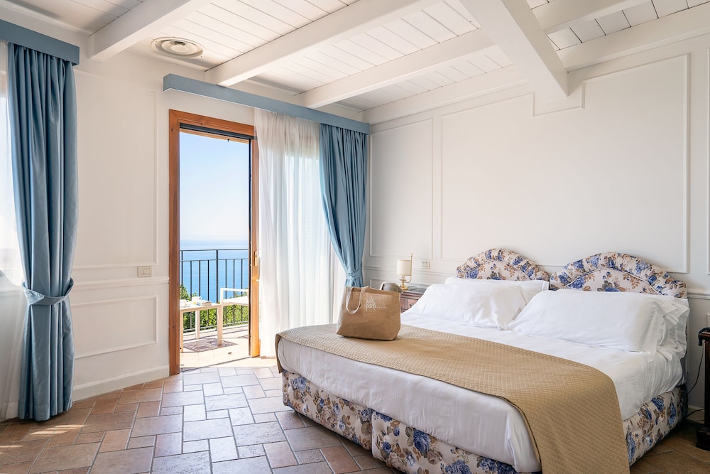 Golfo Dei Poeti Relais Spa 8/83