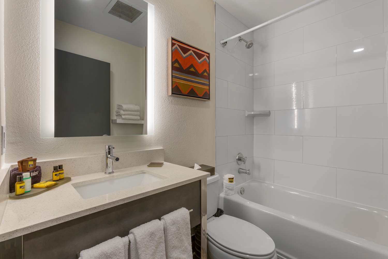 غرفة بسريرين كوين بمطبخ صغير، Best Western Plus Yuma Foothills Inn & Suites 3/3