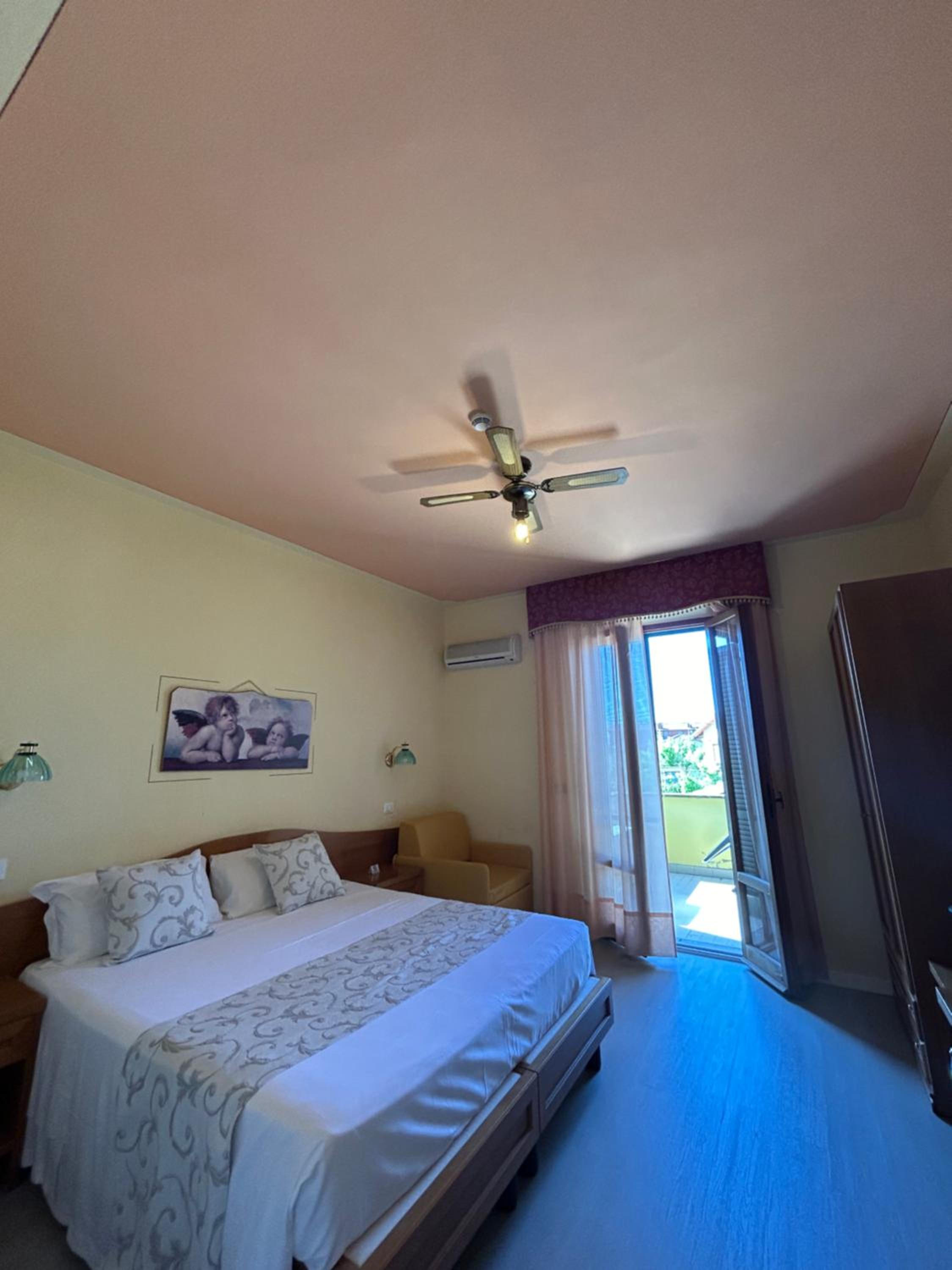 HOTEL DUCA DELLA CORGNA 18/51