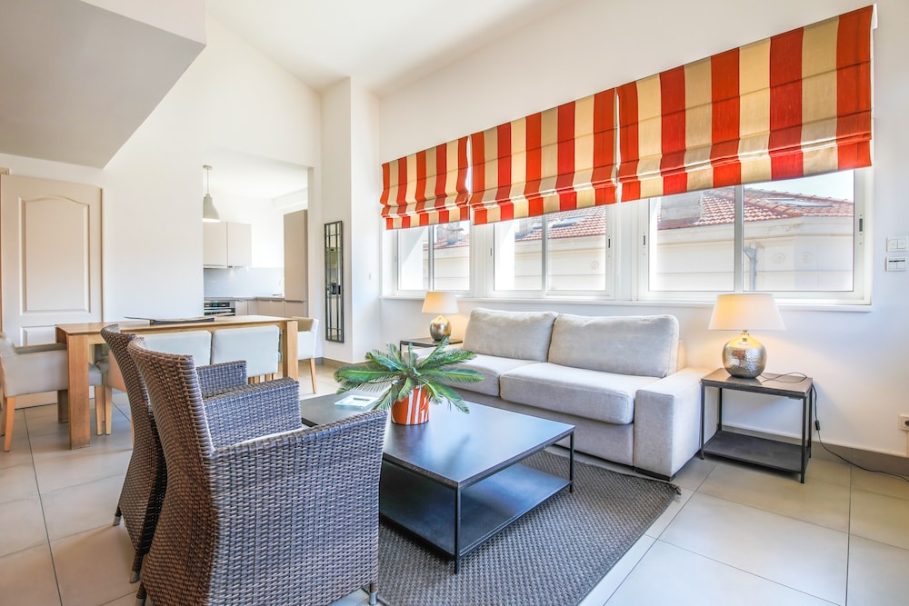 Cannes Croisette Prestige Apparthotel 32/50