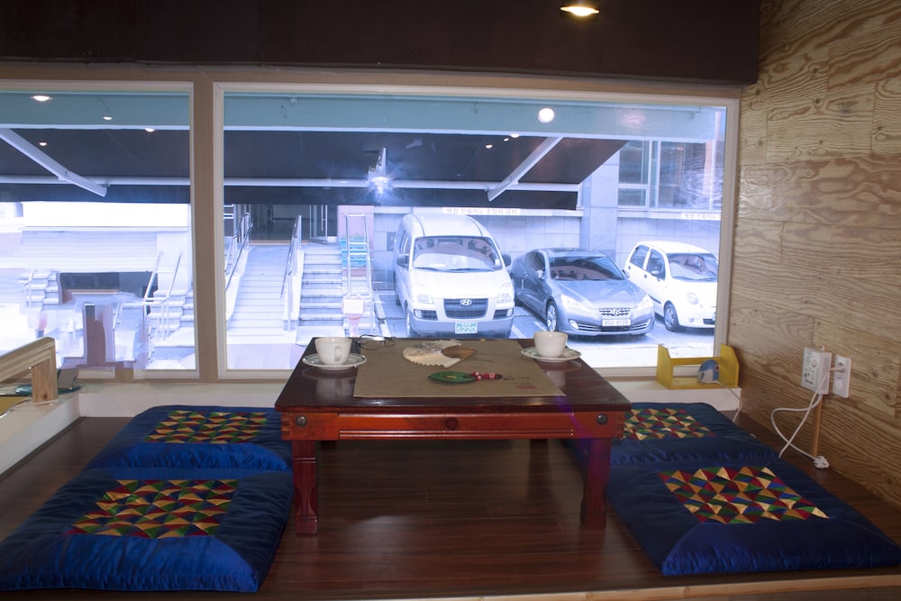 Nearest Guesthouse In Jeonju Hostel 25/48