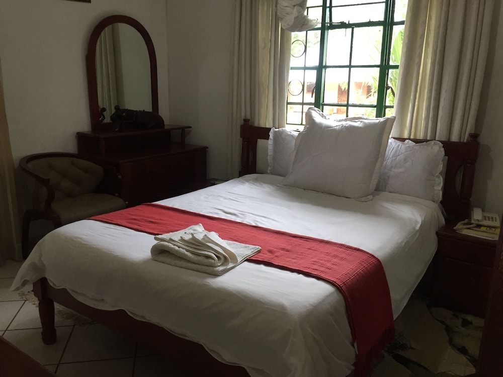 Divine Guest House 6/23