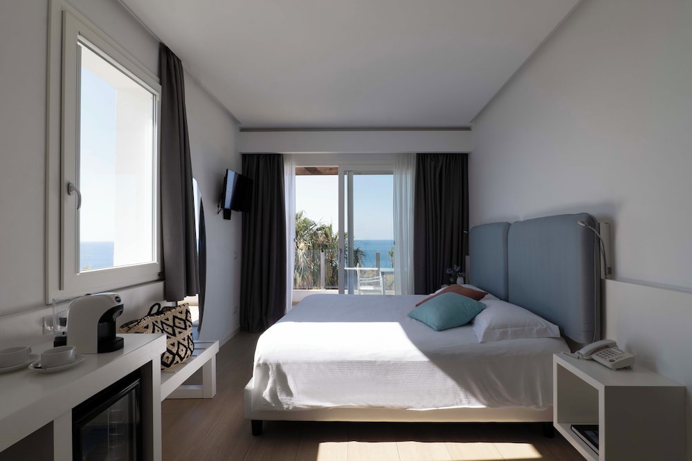 COMFORT, DOUBLE BED