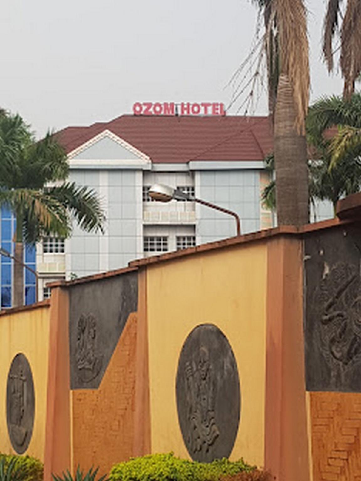Ozom Hotel 3/29