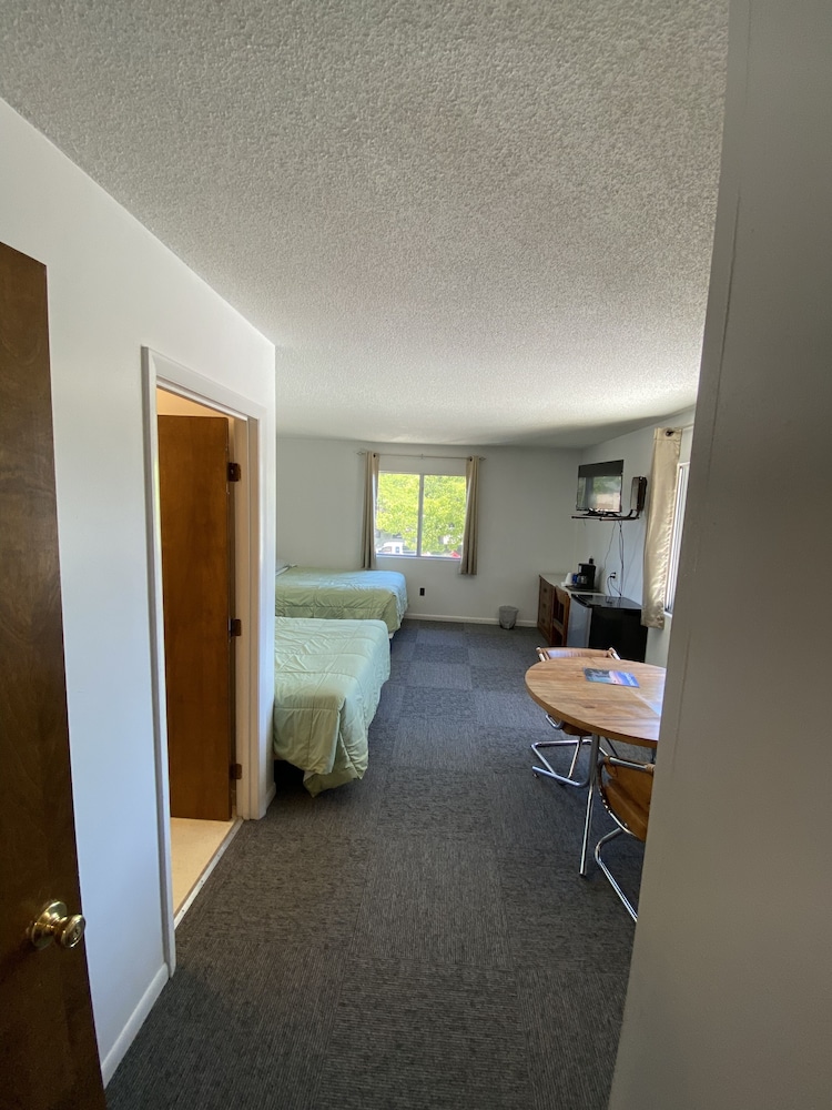 Villa Moderne Motel 38/48
