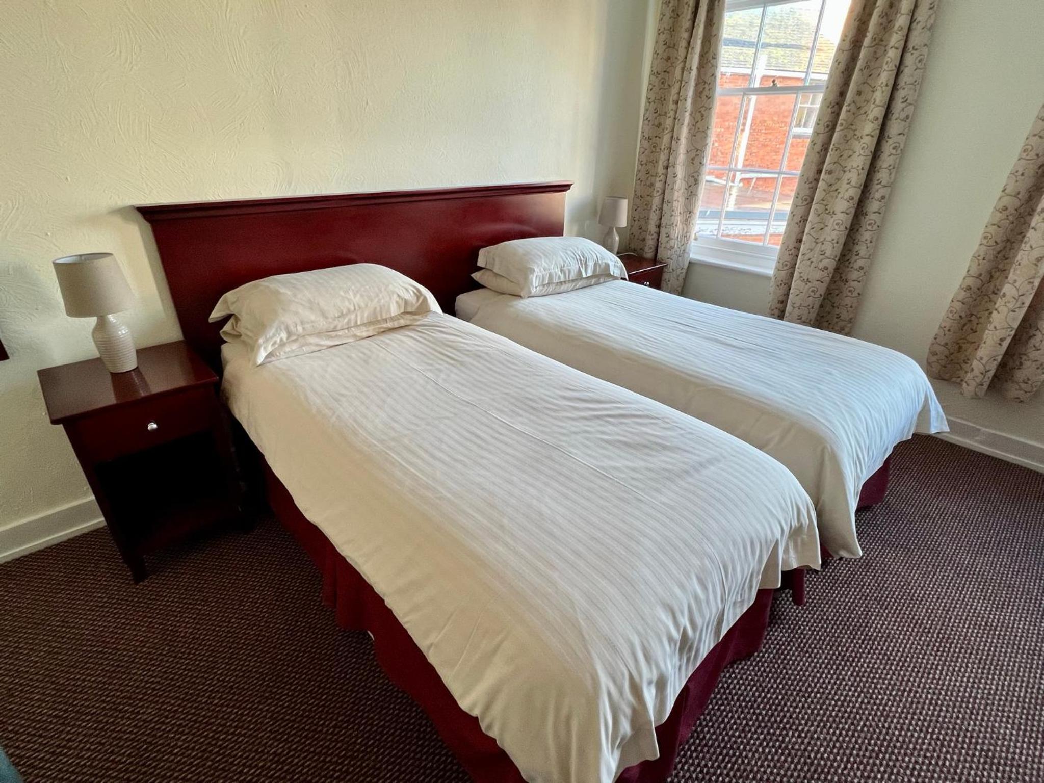 Calverts Hotel - Newport Isle of Wight 29/53