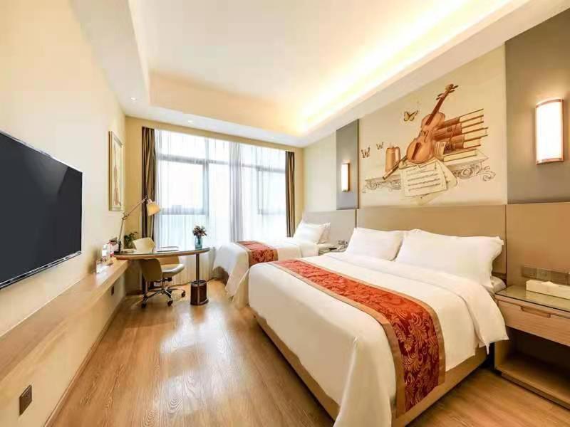 Vienna International Hotel (Chongqing Yubei District Airport) 8/19