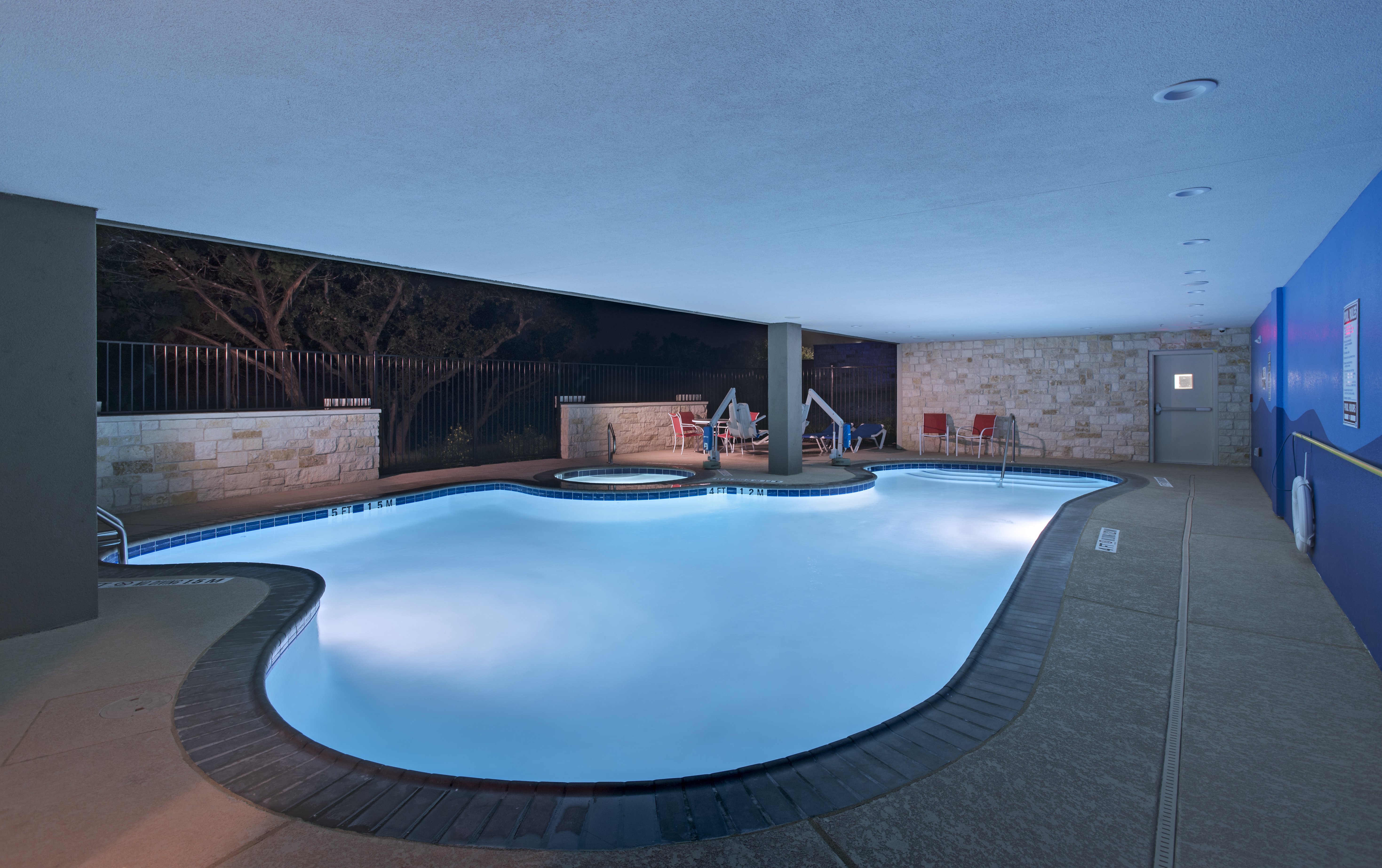 Holiday Inn Express Suites Austin Nw Four Points 24/51