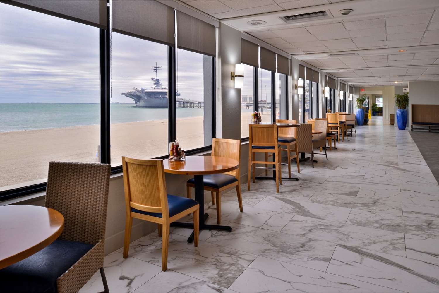 DoubleTree by Hilton Corpus Christi Beachfront 27/41