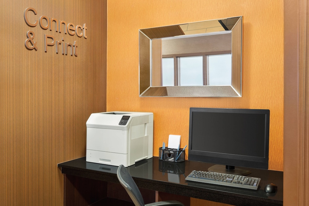 Fairfield Inn Suites Houston the Woodlands 23/26