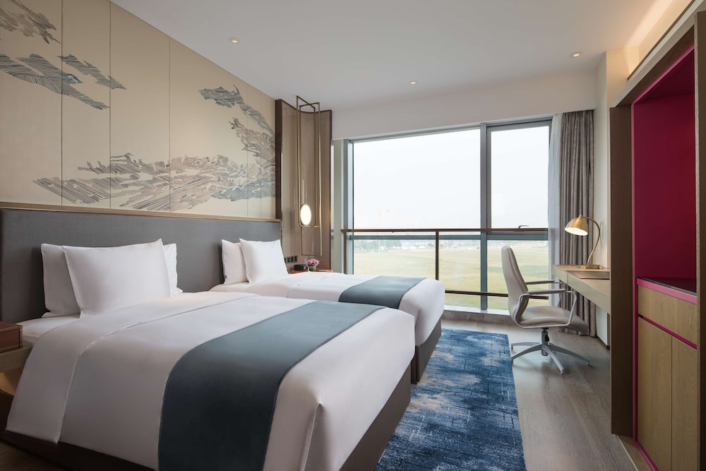 Standard, Twin Beds