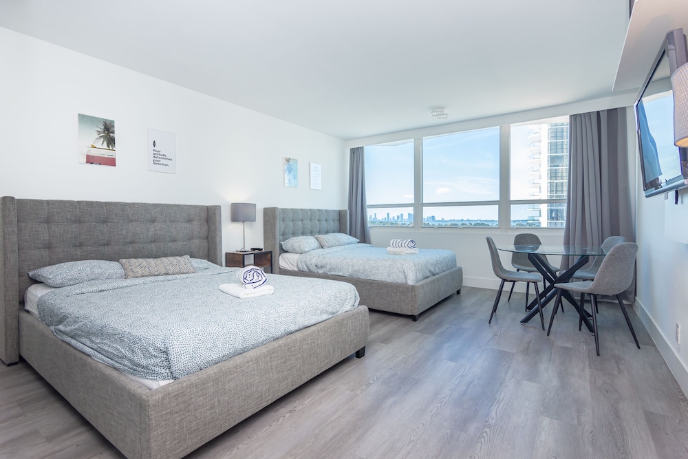 Girasole Apartments 25/50