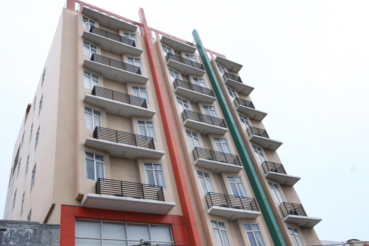 Smarthomm Hotel 1/32