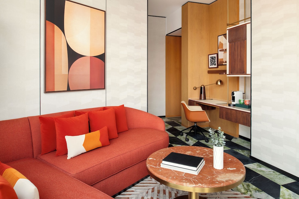 Swissotel Residences Corniche Park Towers 33/49