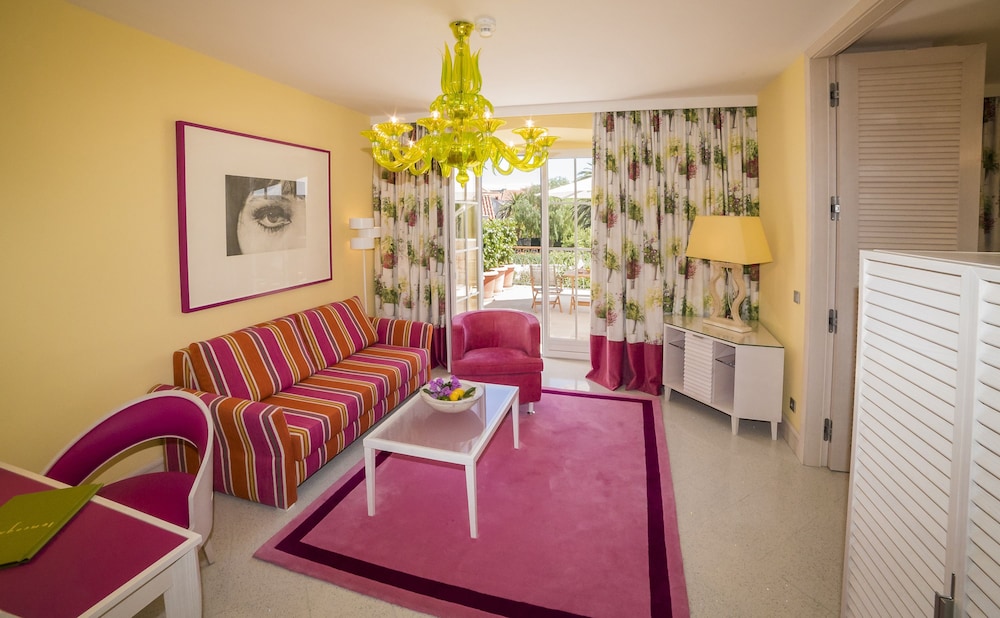 HOTEL LEMONGARDEN 28/50