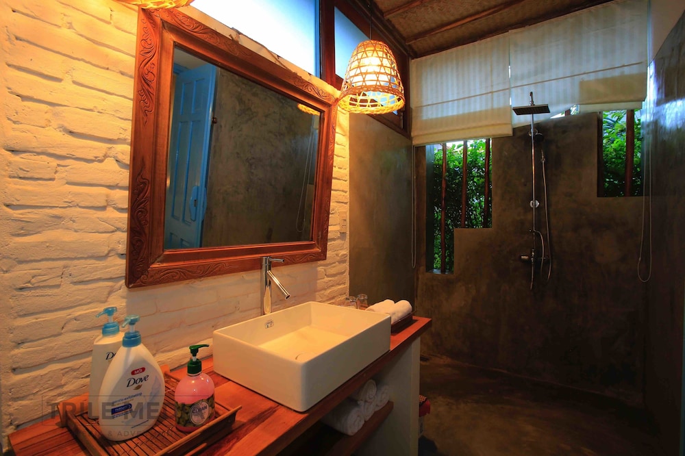 Life Beach Villa 64/64
