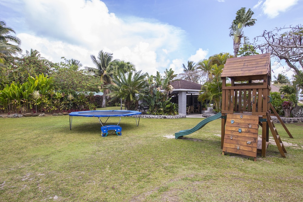Lagoon Breeze Villas Formerly Lagoon Lodges 60/75