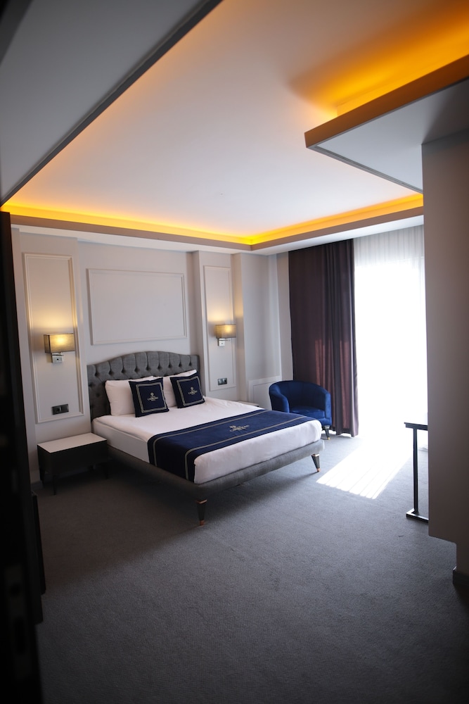 Grand Cakiroglu Hotel 13/26