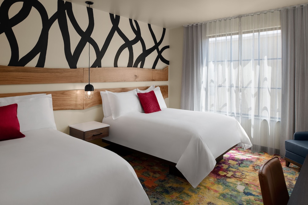 The Gordon Hotel 7/36