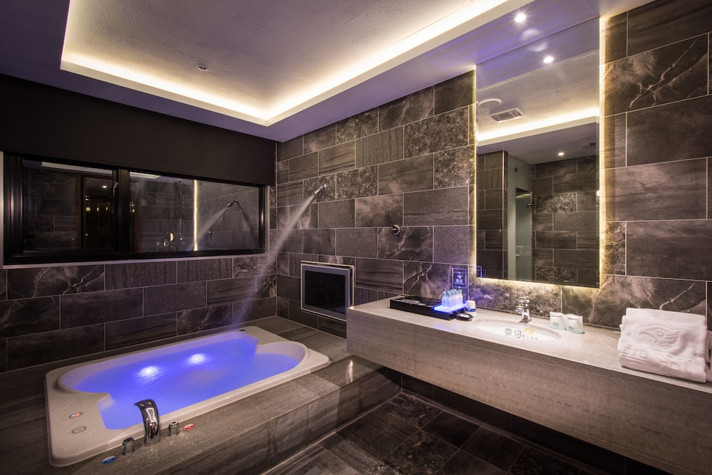 Uher Luxury Resort Hotel 27/50