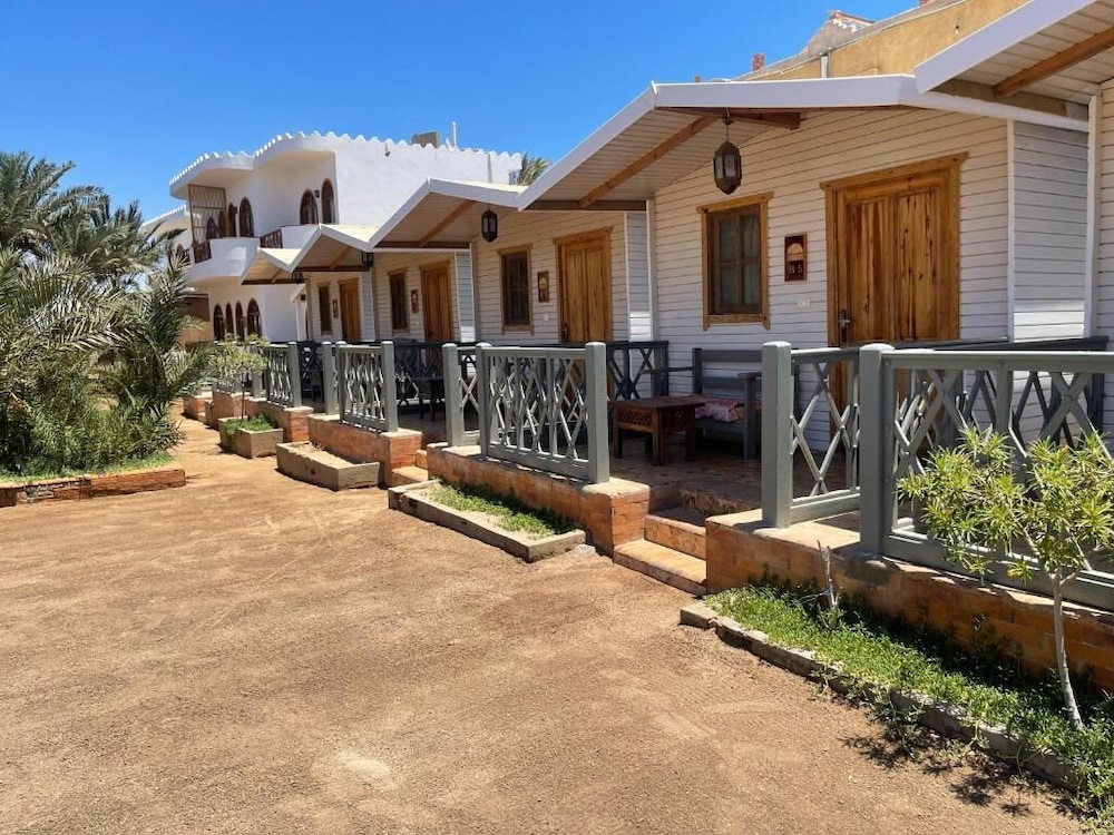 Shams Hotel &amp; Dive Centre 24/34