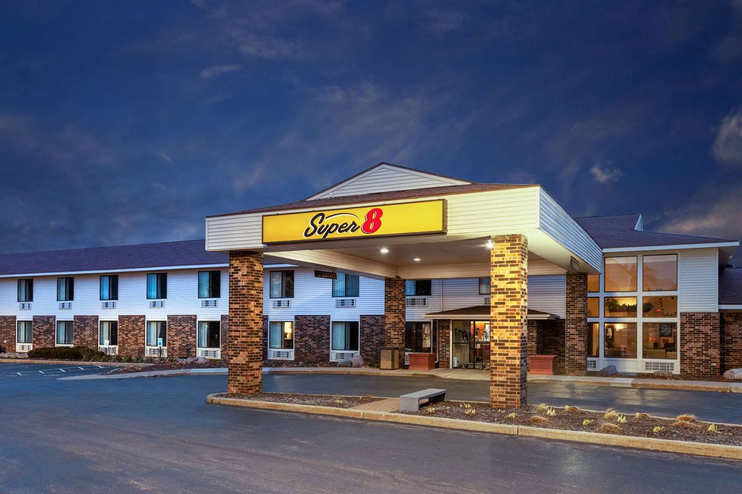 Super 8 by Wyndham Wausau 2/55