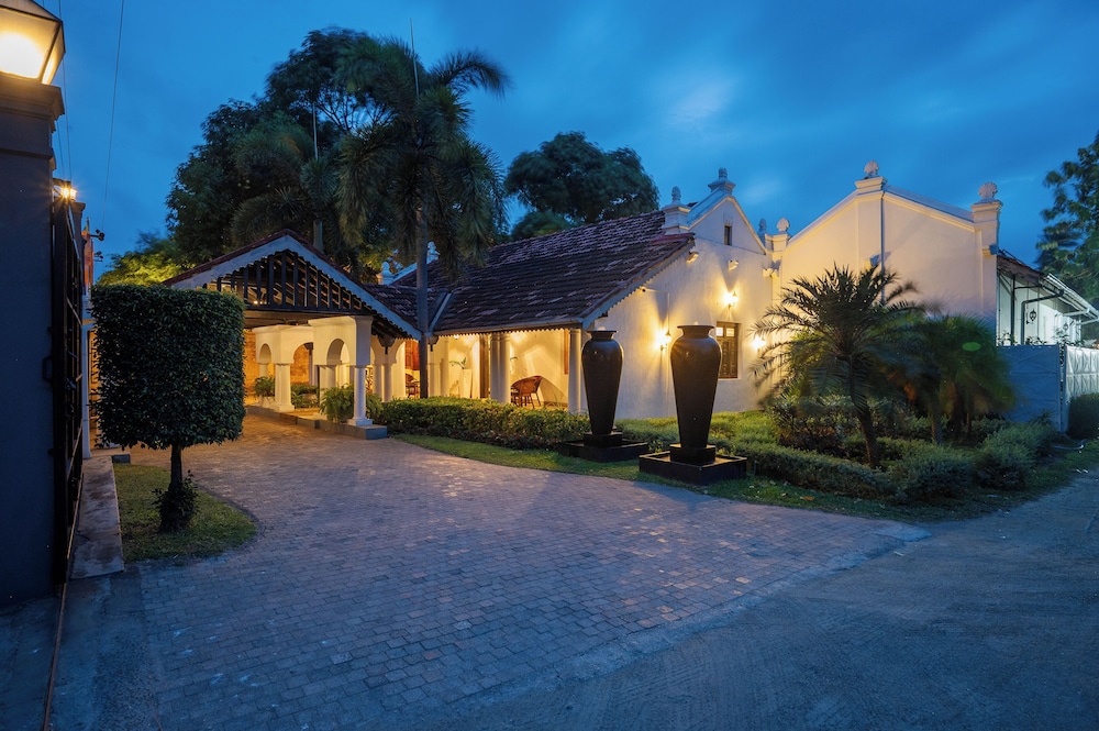 FOX Resorts Jaffna 4/50