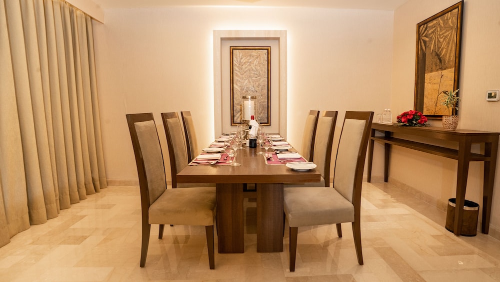 DoubleTree by Hilton Agra 62/73