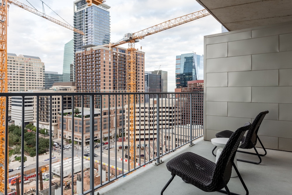 Kasa Austin 2nd Street Apartments 4/50