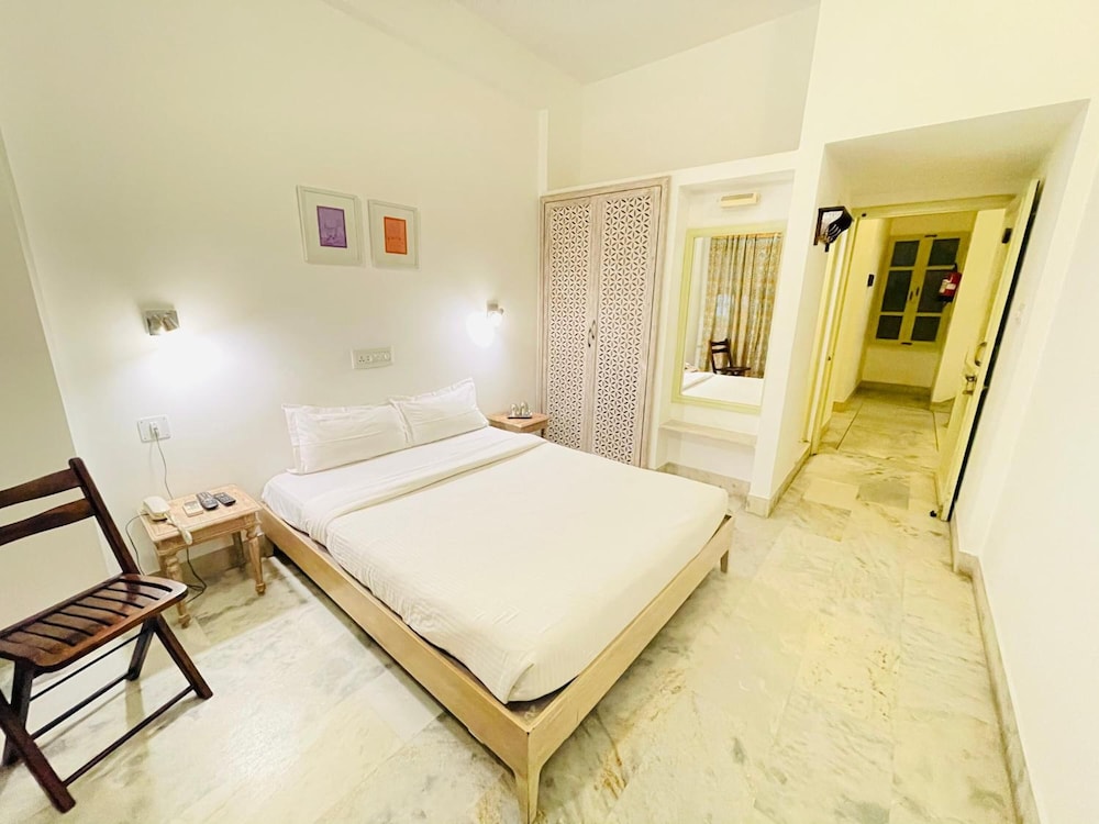 JAIWANA HAVELI 8/40