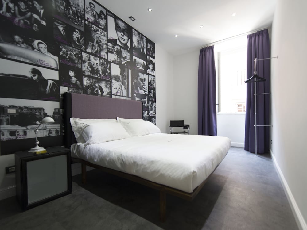 SUPERIOR, DOUBLE BED