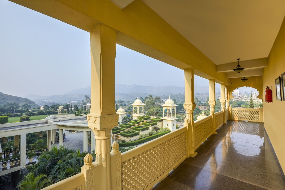 Club Mahindra Udaipur 15/38