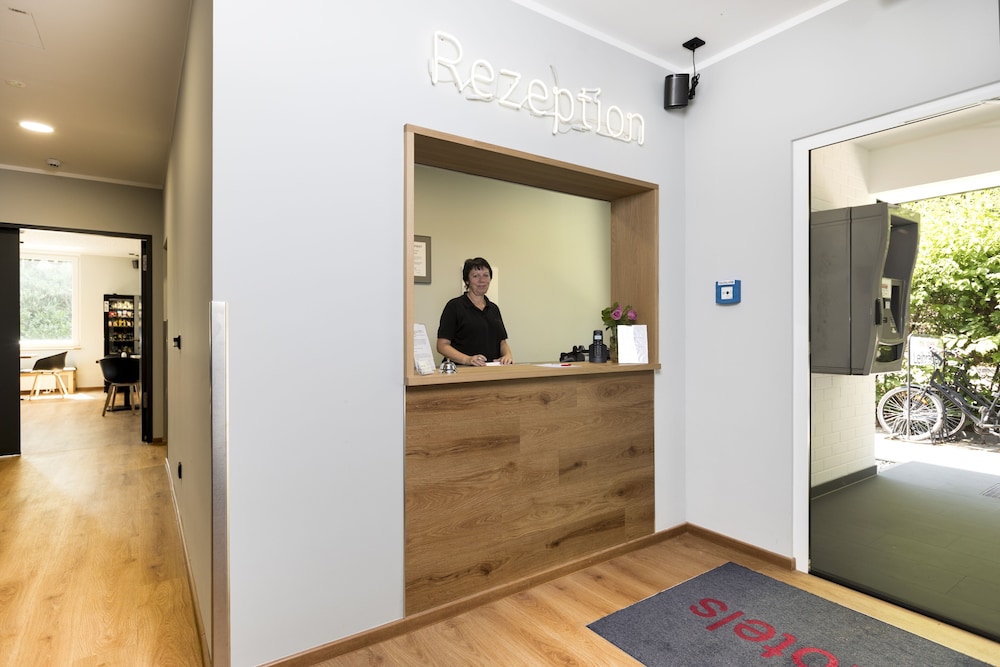 Mk Hotel Eschborn 9/50