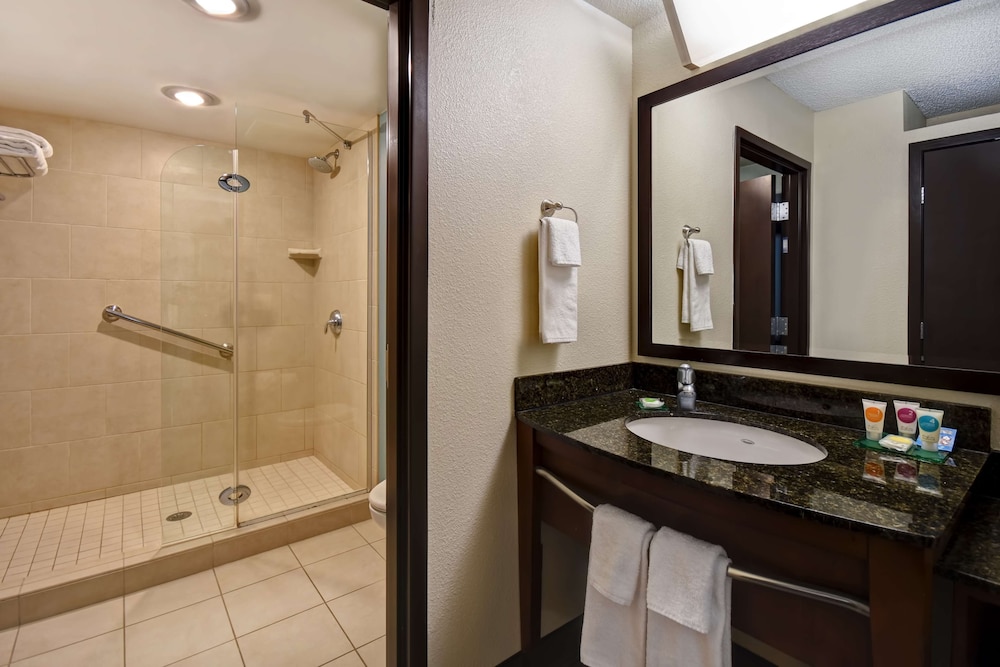 Hyatt Place Phoenix Gilbert 46/50