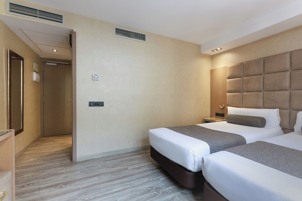 غرفة بسرير كوين، Hotel Suizo 3/10