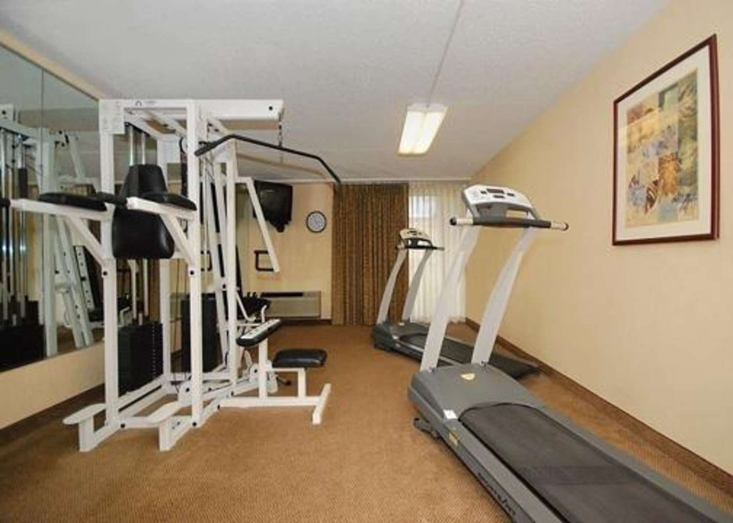 Quality Inn & Suites Danville 10/24