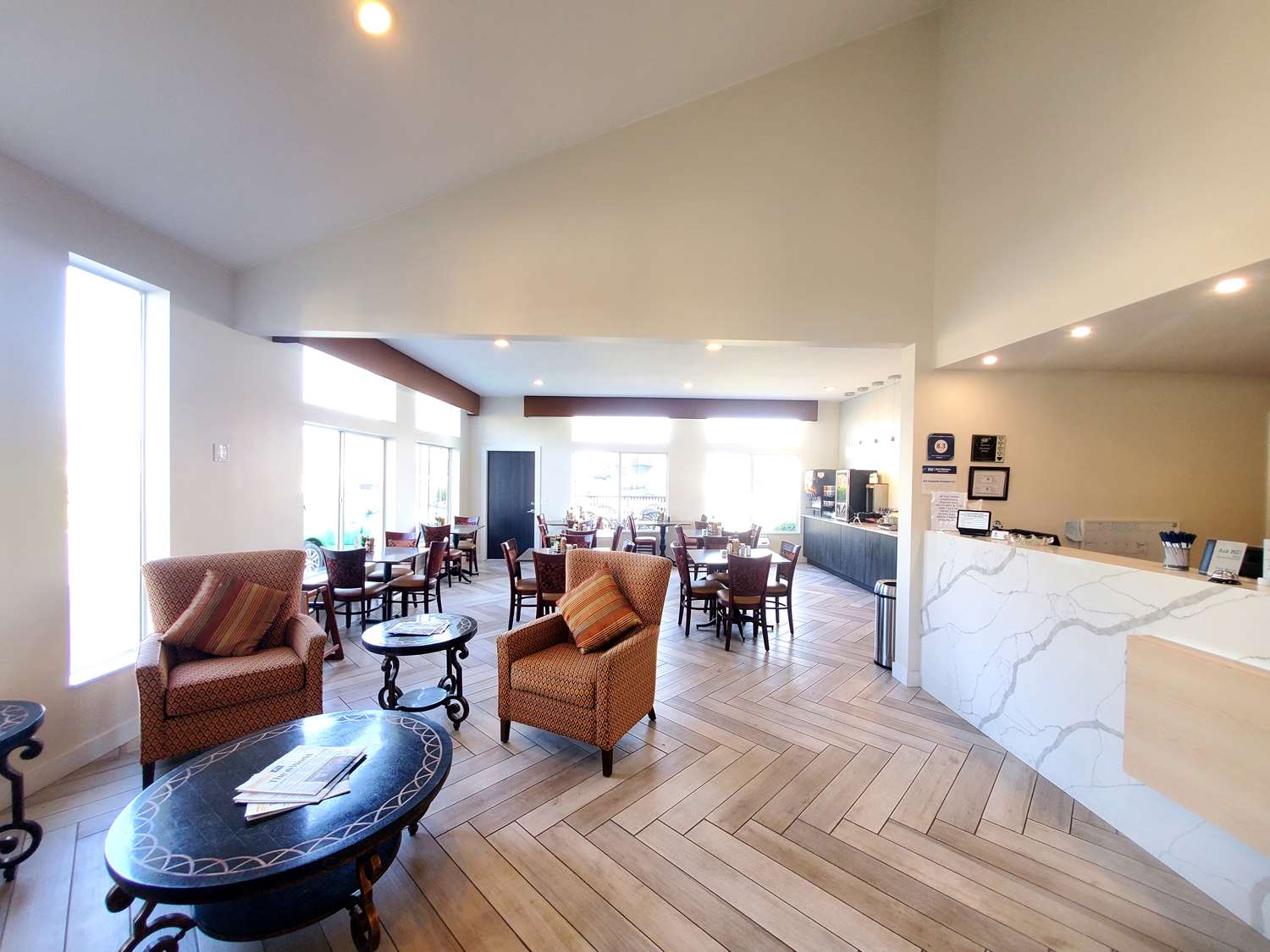 Best Western Salbasgeon Inn & Suites Of Reedsport 6/15
